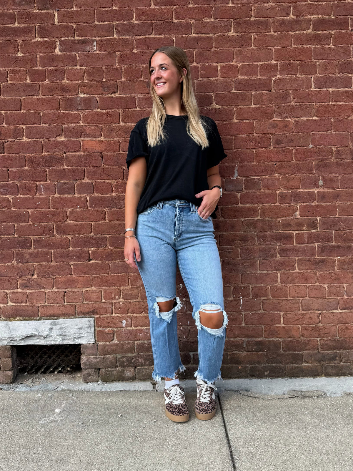 Black Basic Tee